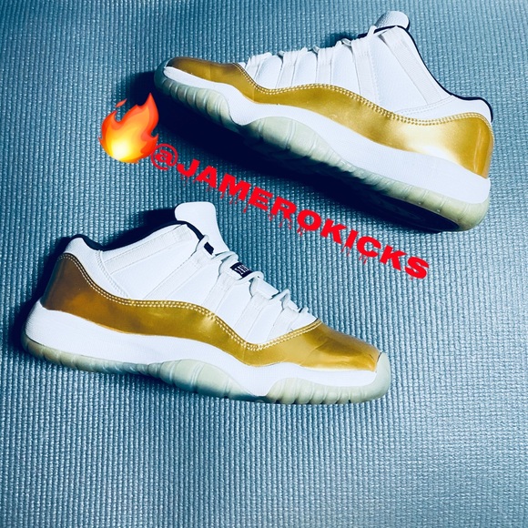 Air Jordan 11 Retro Low GS Closing Ceremony - Picture 3 of 4